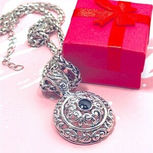 Vintage Premiere Designs Pendant & Chain